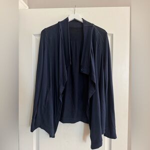 Lululemon 
Size Medium
Navy